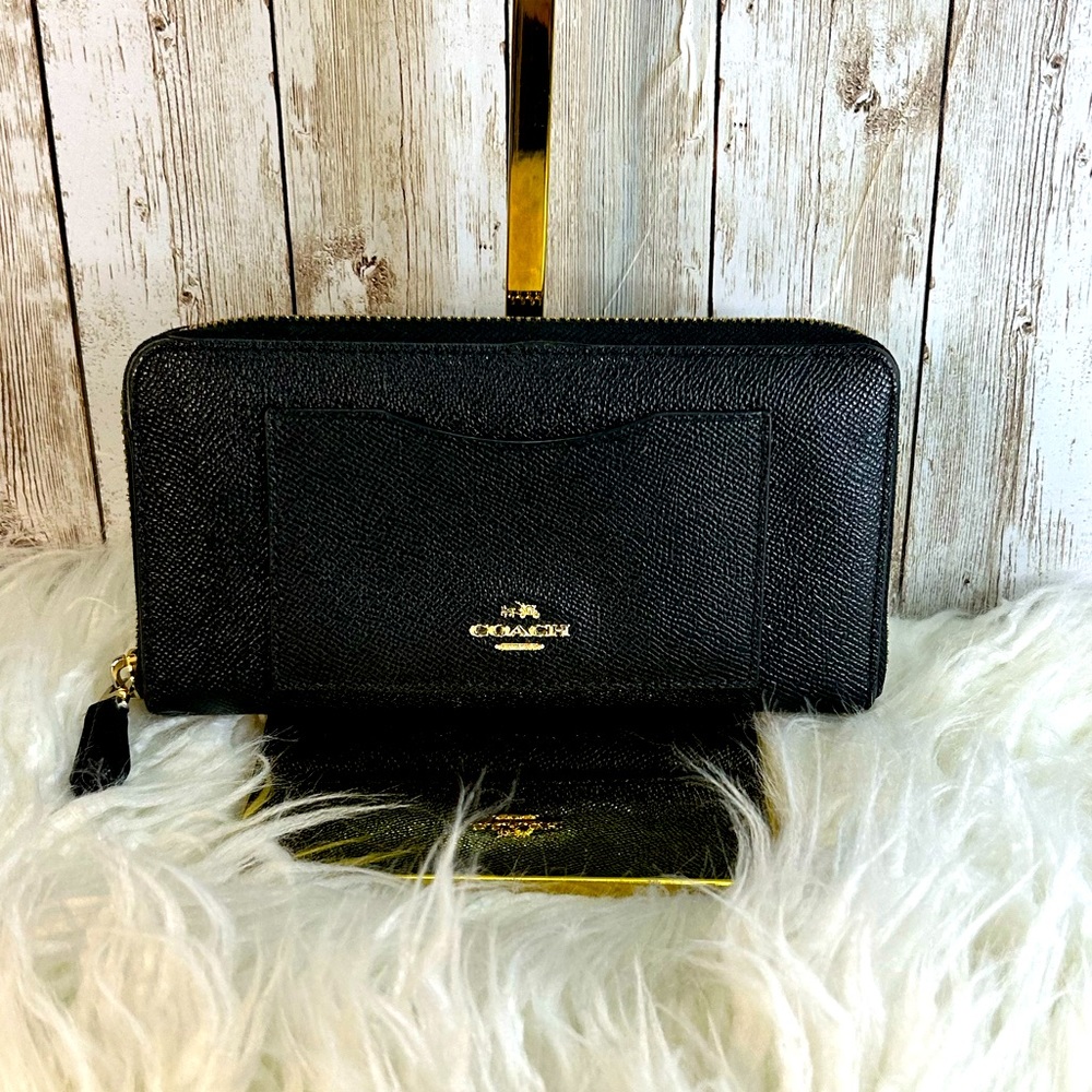 Black Coach Wallet, EUC